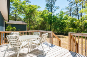 1 Step Closer by Oak Island Accommodations